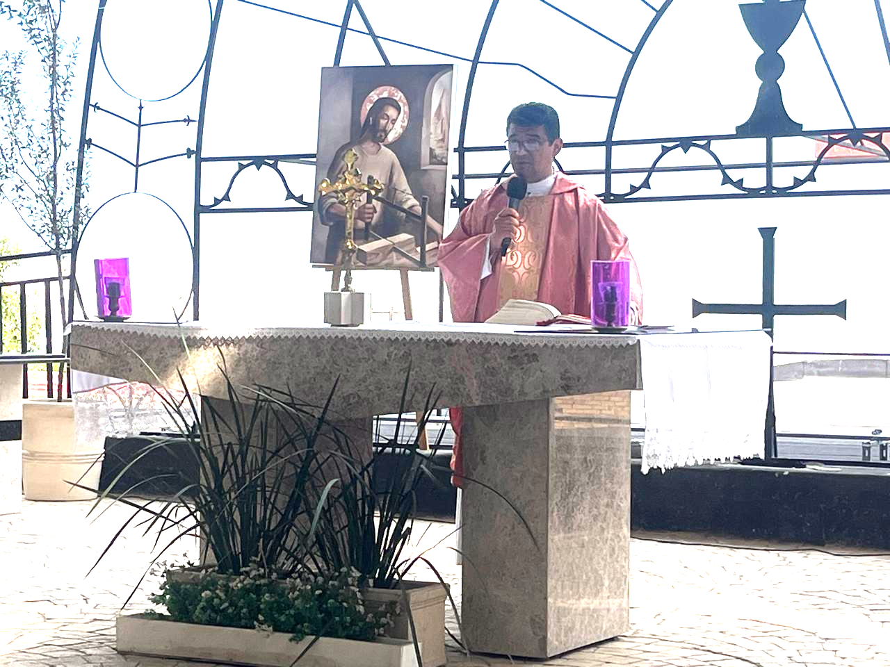 Padre Raúl Alfredo Saucedo Montalvo